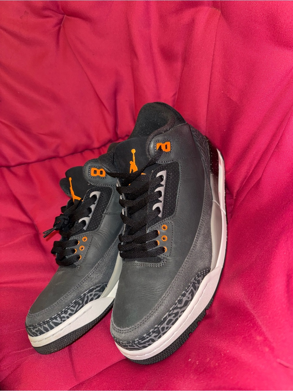 Nike Men's Gray and Black Sneakers with Orange Accents